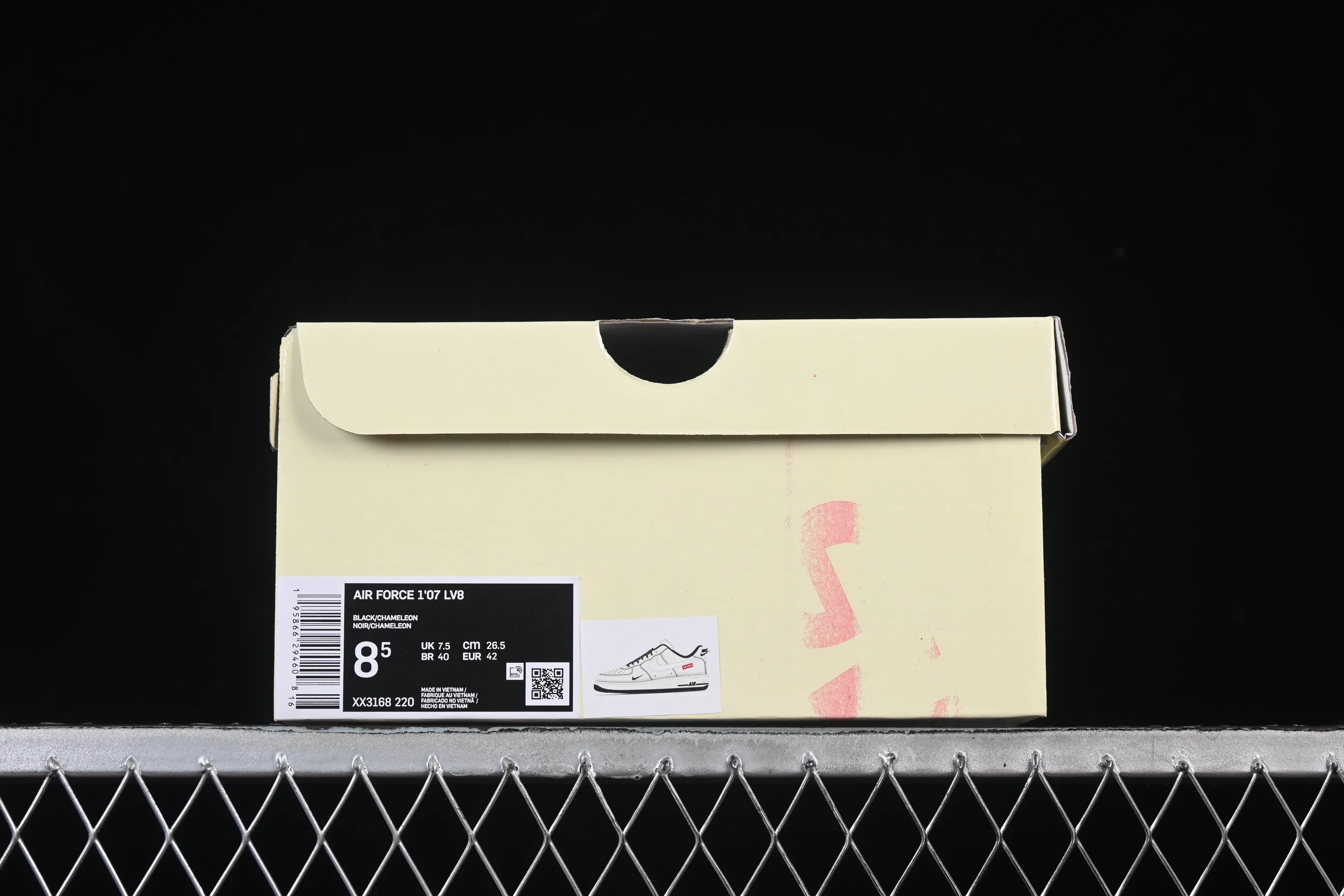 All categories Nk Air Force 1 Air Force series Nk Air Force 1 Low Air Force low top Nike Air Force 1'07 Low Supreme co-branded beige and black edge Air Force 1 low top casual sneakers XX3168-220